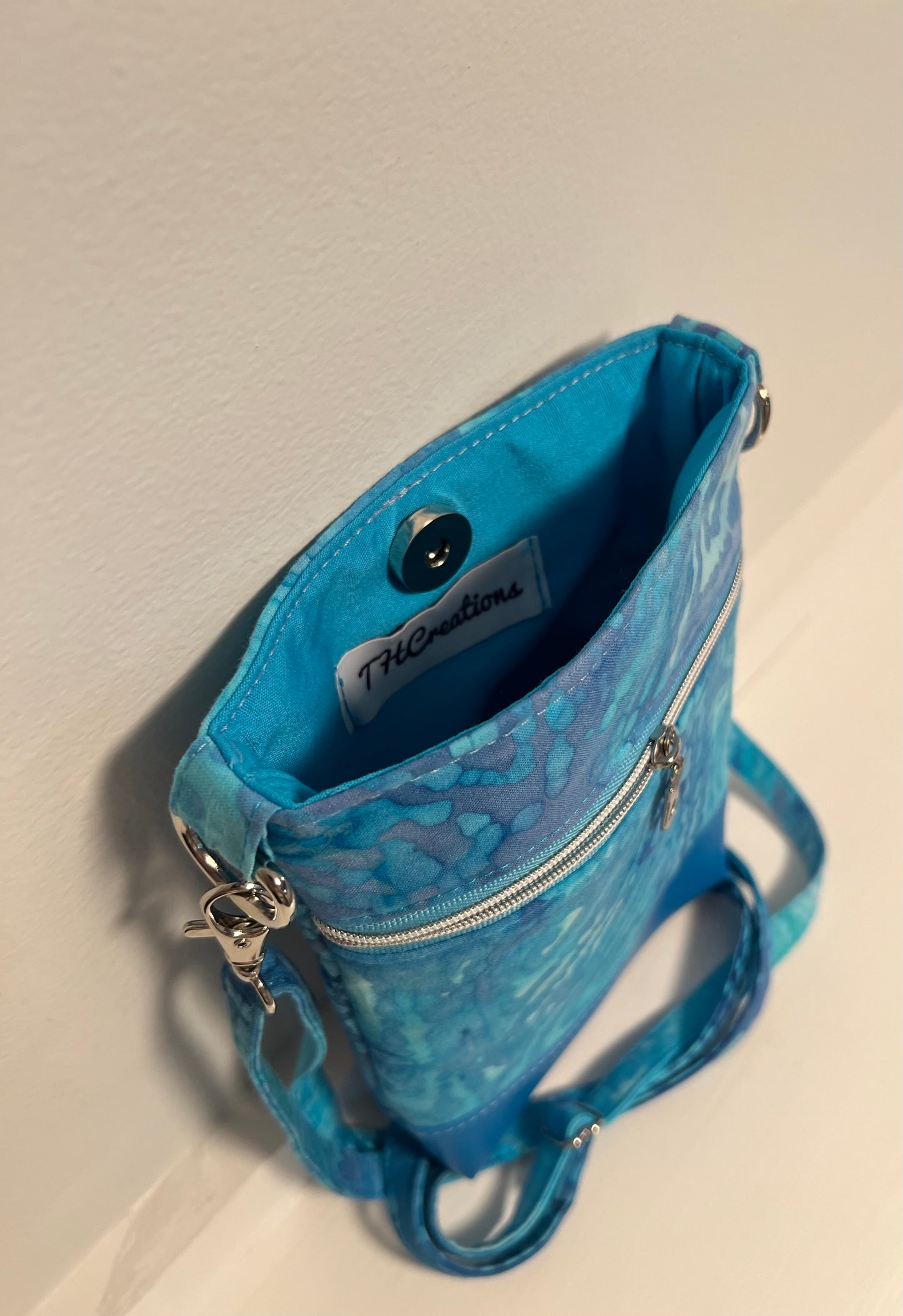 Wanderlust Phone Bag