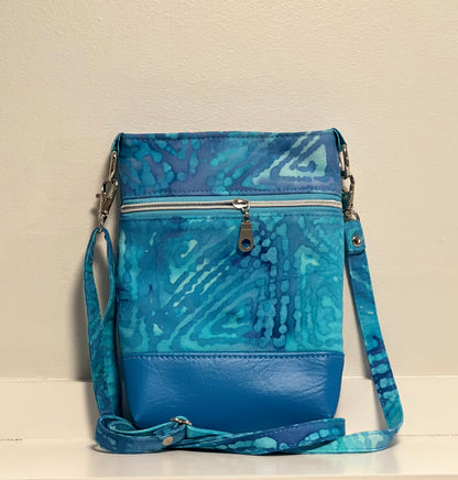 Wanderlust Phone Bag